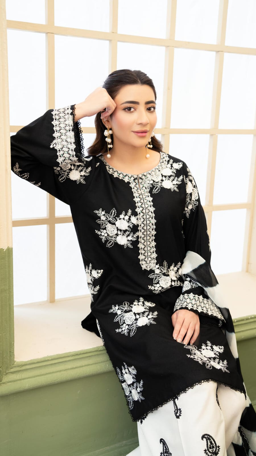 Aneelas Embroidered 3-Piece Women’s Kurta Set with Shawl
