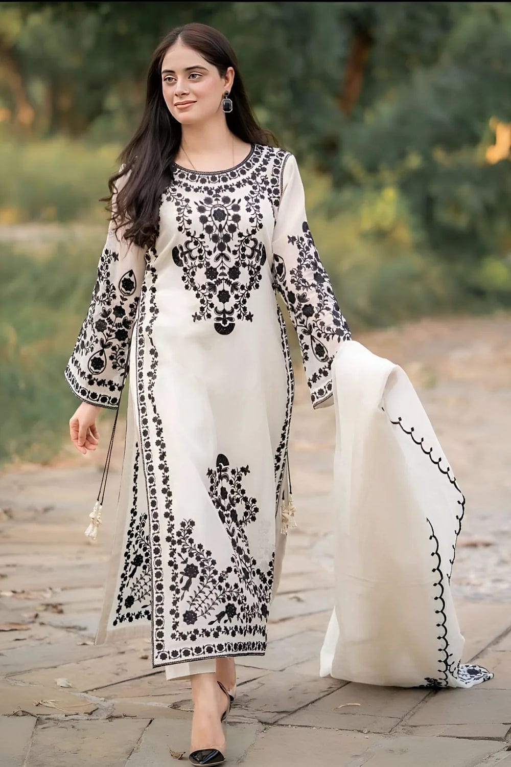 Aneelas Embroidered 3-Piece Women’s Kurta Set with Shawl