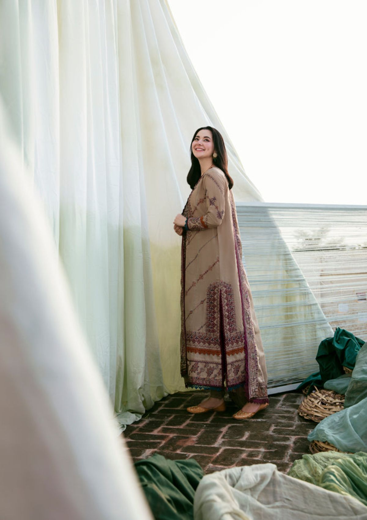 Aneelas Embroidered 3-Piece Women’s Kurta Set with Shawl