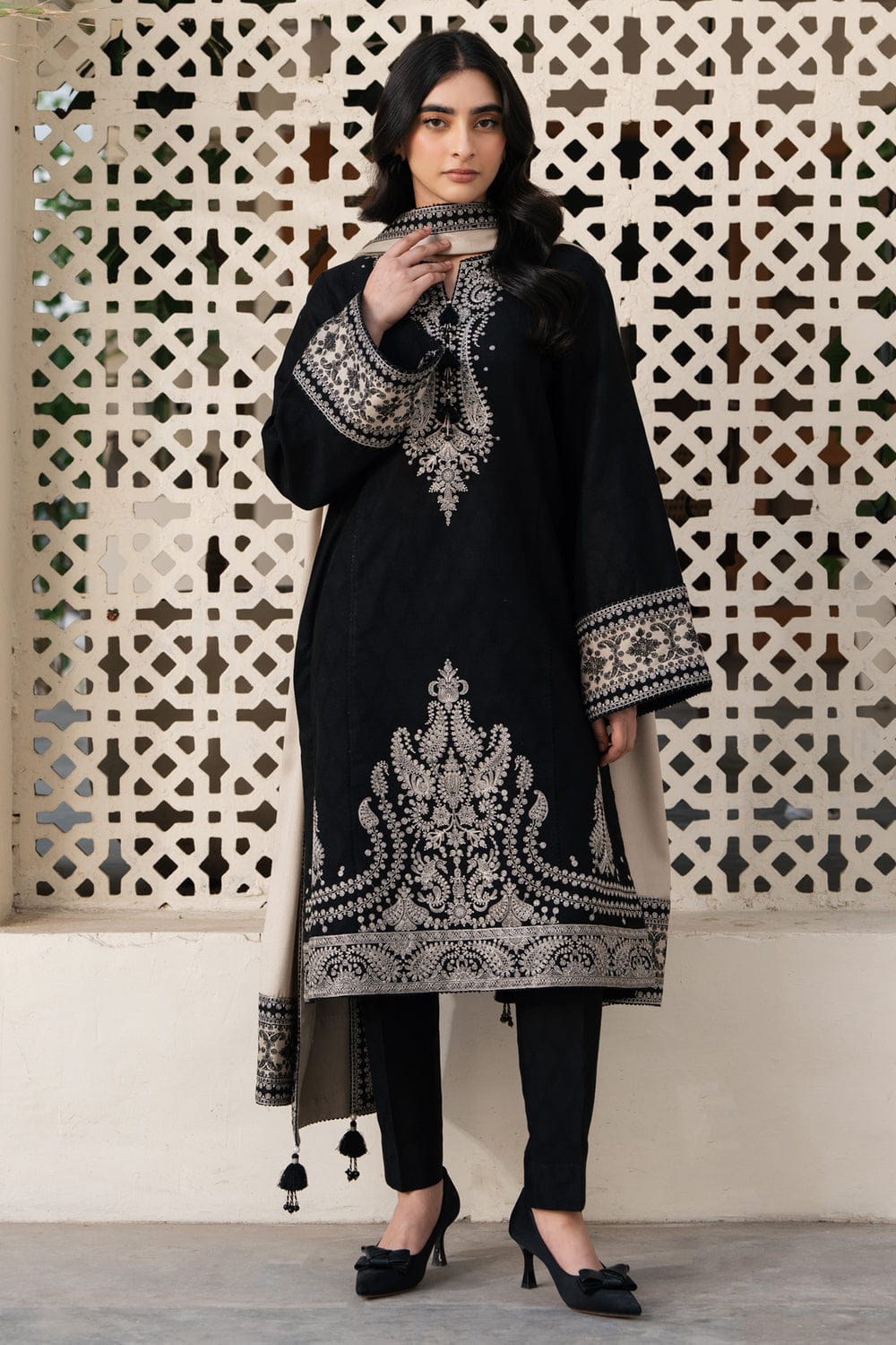 Aneelas Embroidered 3-Piece Women’s Kurta Set with Shawl