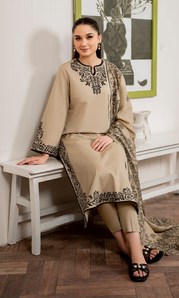 Aneelas Embroidered 3-Piece Women’s Kurta Set with Shawl