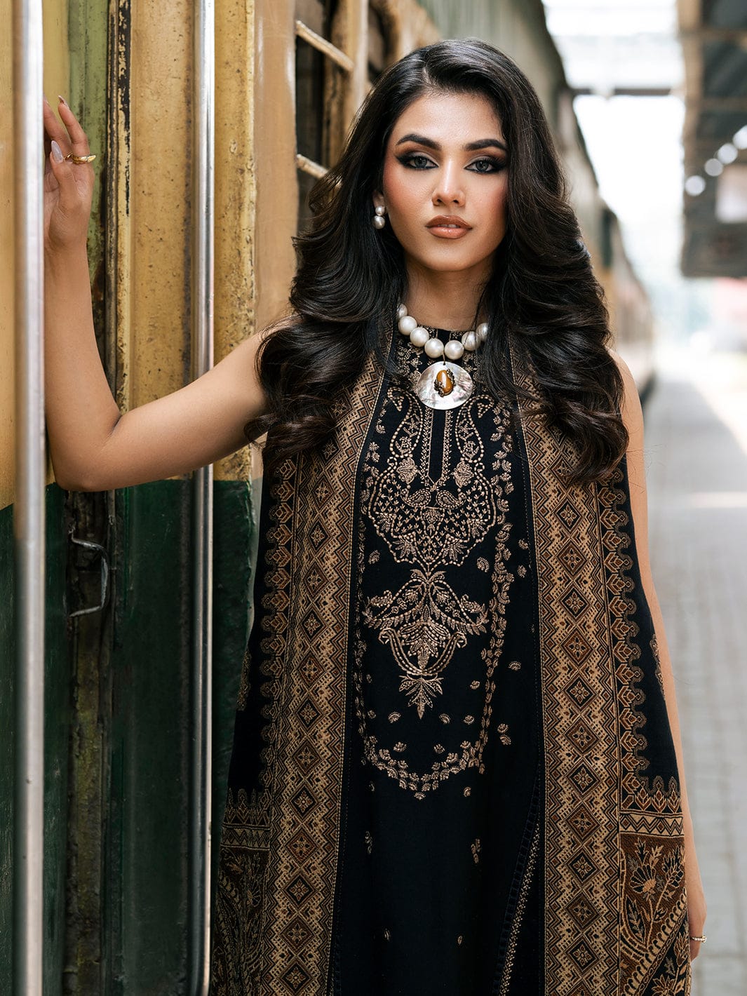 Aneelas Embroidered 3-Piece Women’s Kurta Set with Shawl