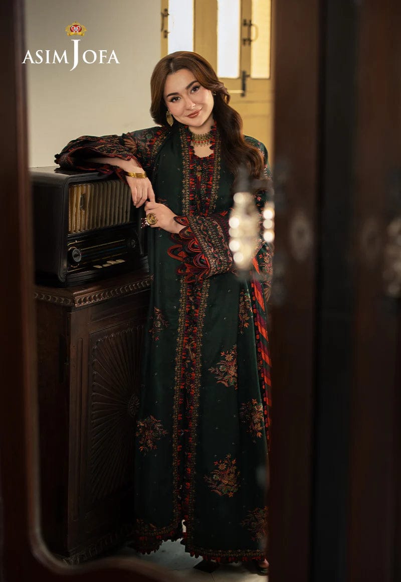 Aneelas Embroidered 3-Piece Women’s Kurta Set with Shawl