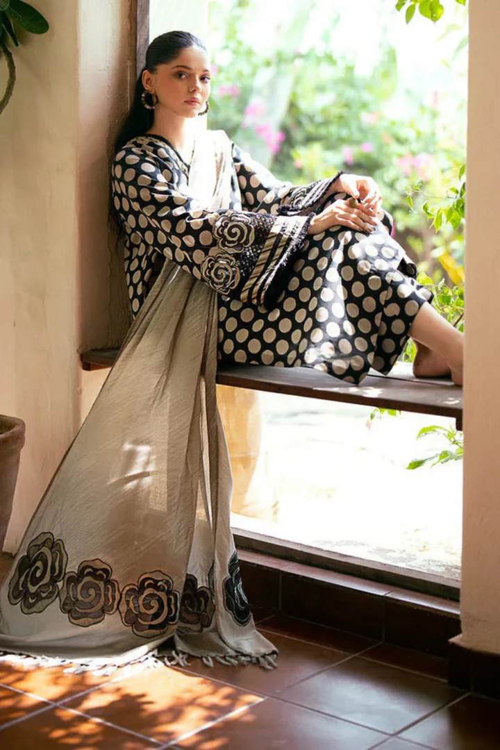 Aneelas Embroidered 3-Piece Women’s Kurta Set with Shawl
